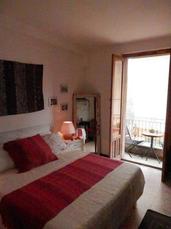 Al Fakhar Bed & Breakfast Ficarra Oda fotoğraf