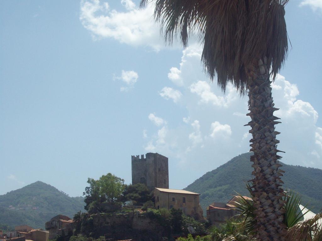 Al Fakhar Bed & Breakfast Ficarra Dış mekan fotoğraf